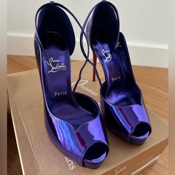 Christian Louboutin Round Chick Alta 120 in Elektra. New in Box with Dust bags. - Picture 5 of 5